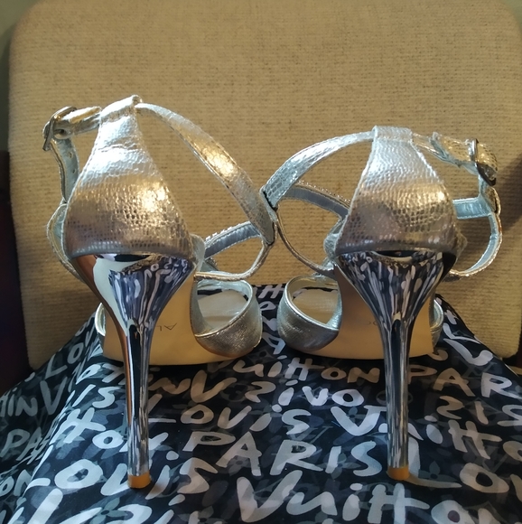 Aldo silver formal high heels w/ gem twist detail - Picture 6 of 7